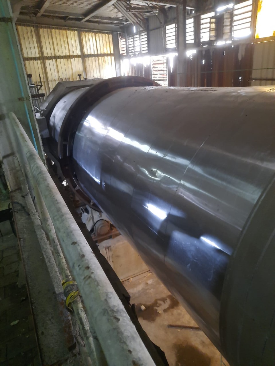 Pemasangan Isolasi Pipa Pabrik